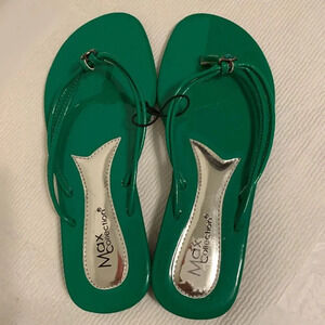 MAX COLLECTION NWOT Orion‎ Sandals in Green